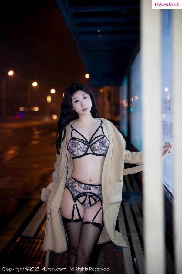 江真真  [XiuRen]高清写真图 2023.03.16 No.6424 江真真 黑丝美臀第2张图片